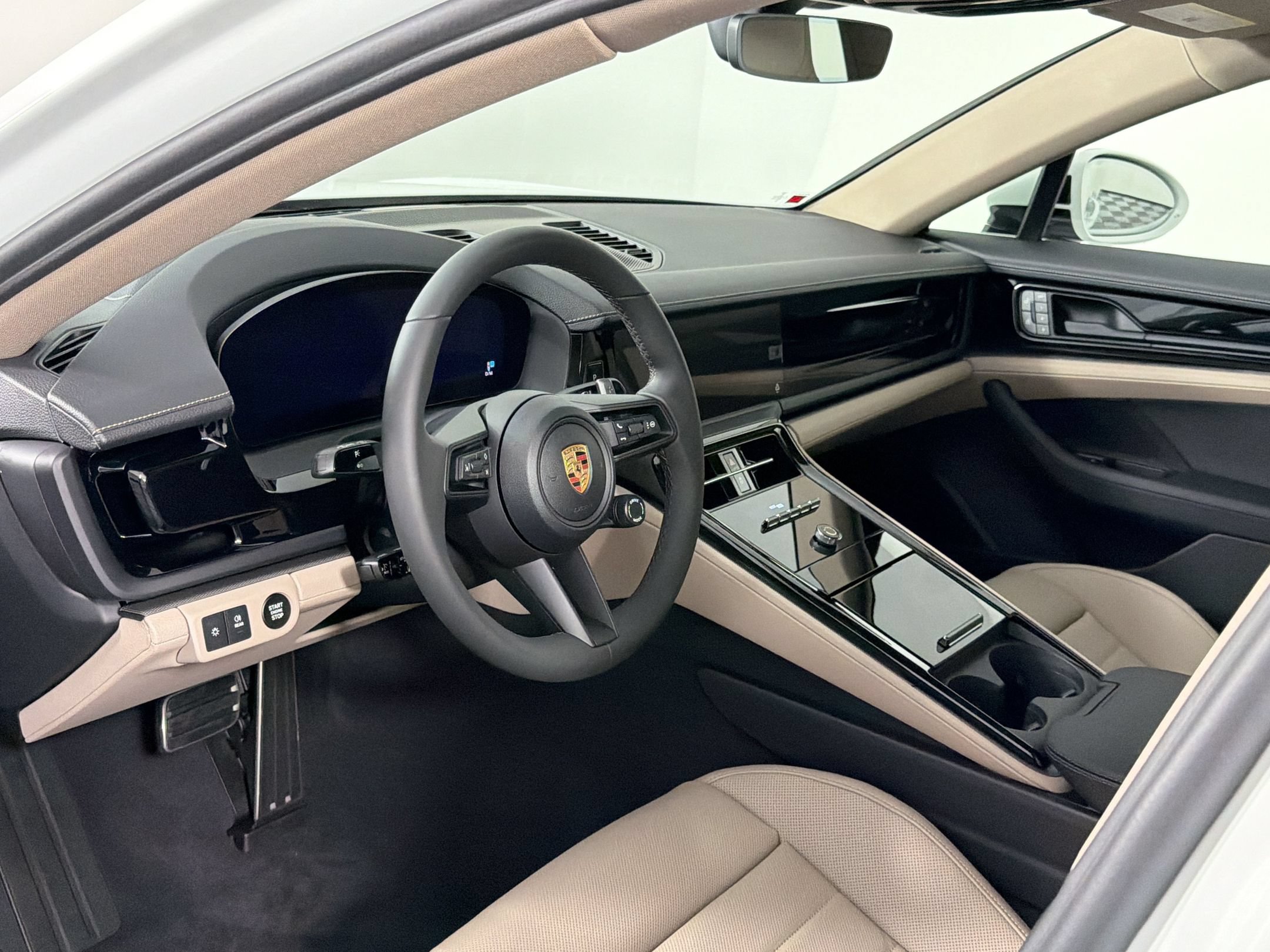 New 2026 Porsche Panamera image 4