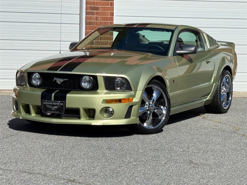 Used 2005 Ford Mustang GT Premium image 7