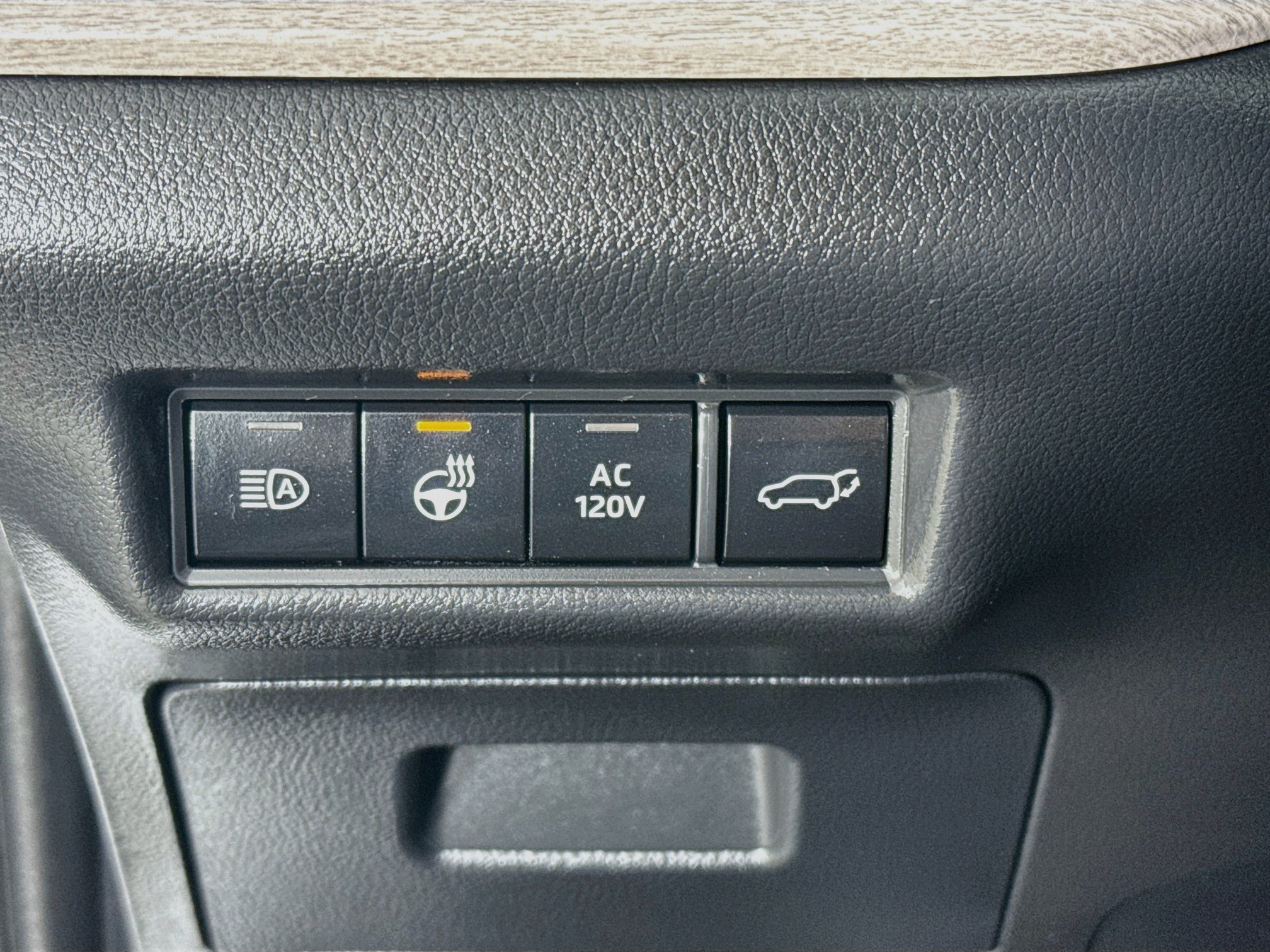 Certified 2024 Toyota Grand Highlander AWD Hybrid image 12