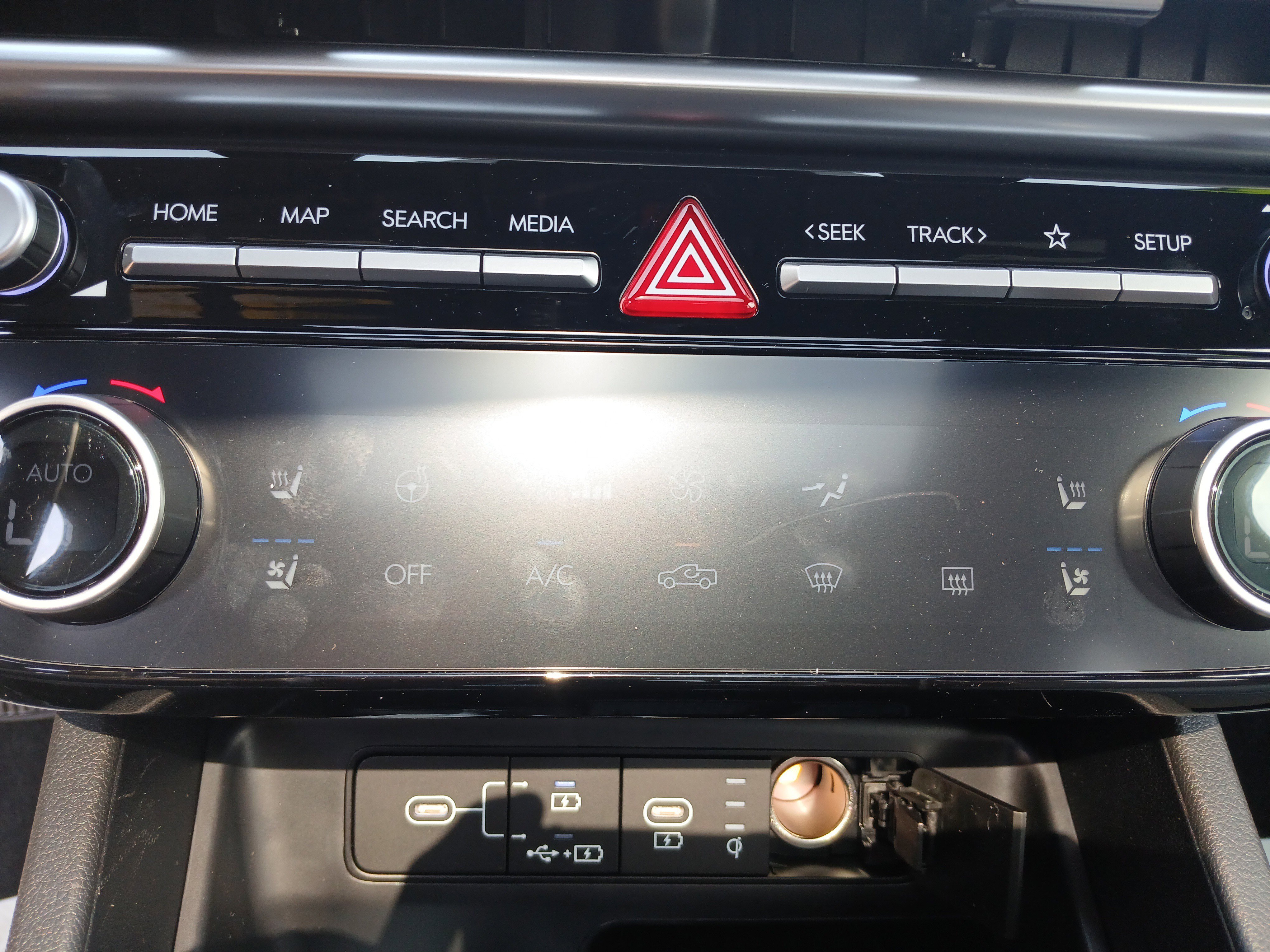 New 2025 Hyundai Santa Cruz Limited image 28