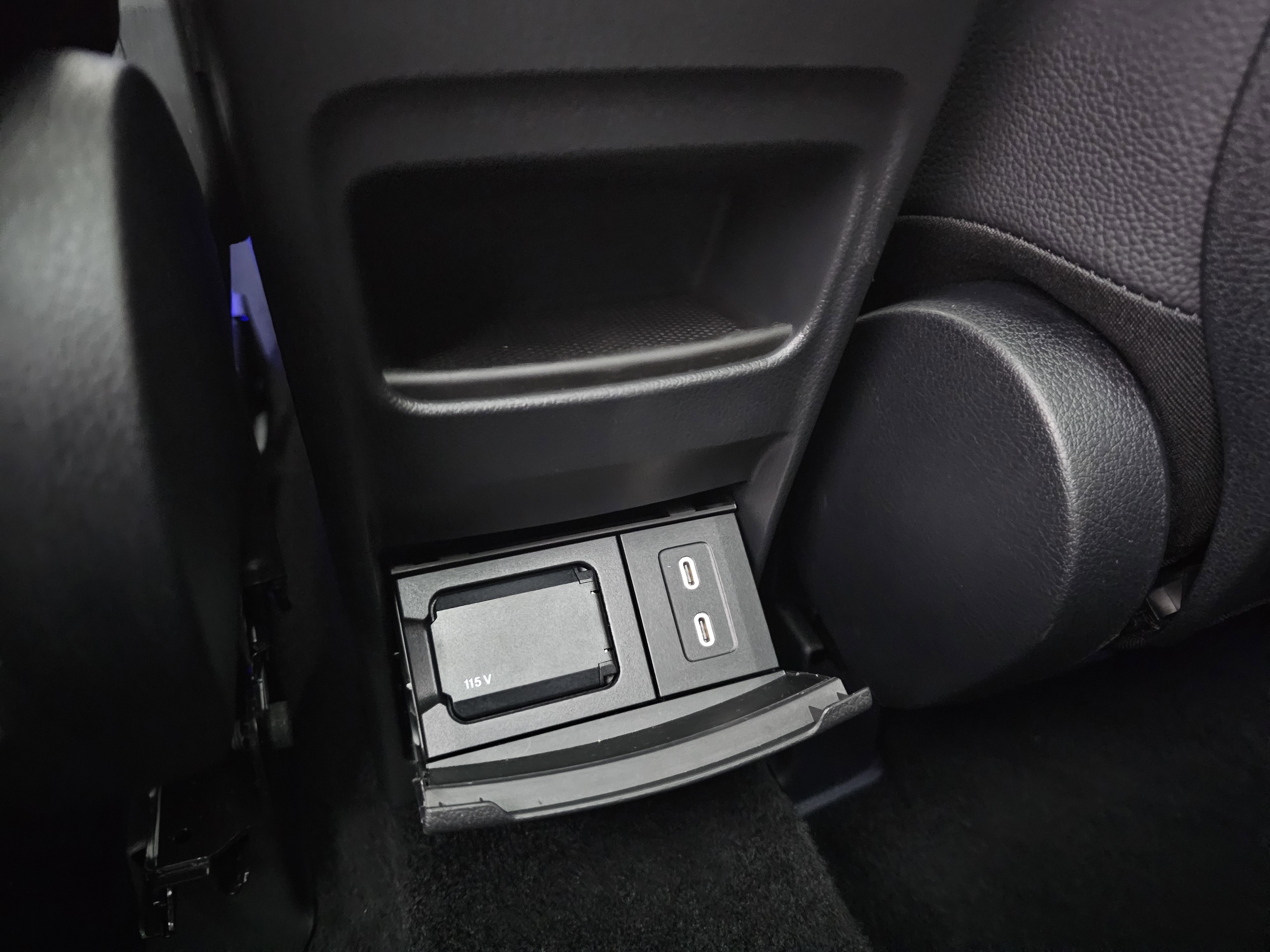 New 2026 Mercedes-Benz GLB 250 4MATIC image 34