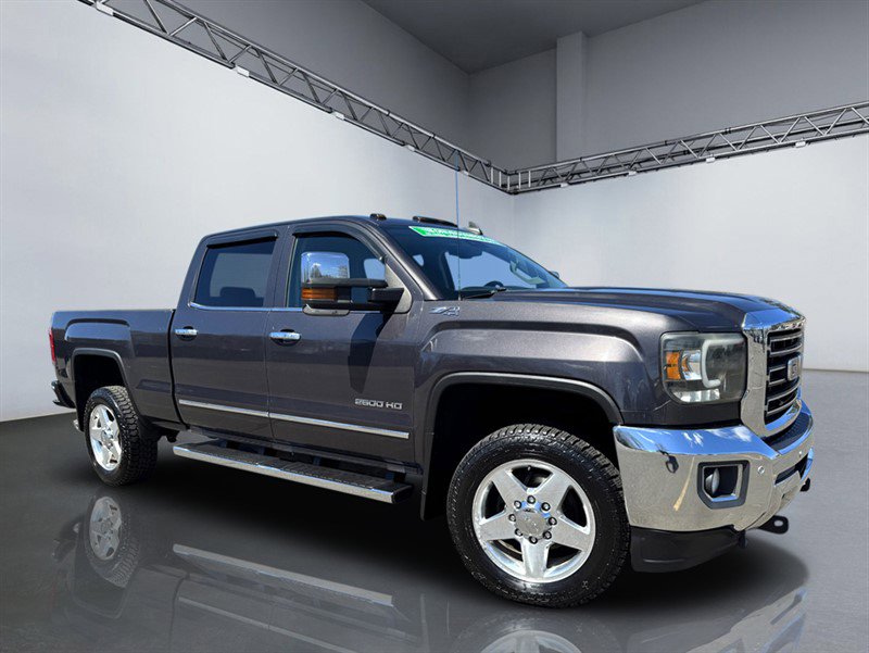 Used 2015 GMC Sierra 2500 SLT w/ Driver Alert Package AWD/4WD image 30