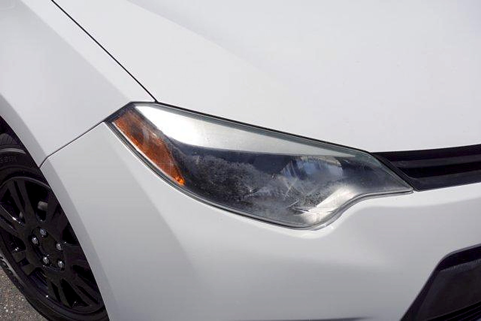 Used 2015 Toyota Corolla L FWD video 2