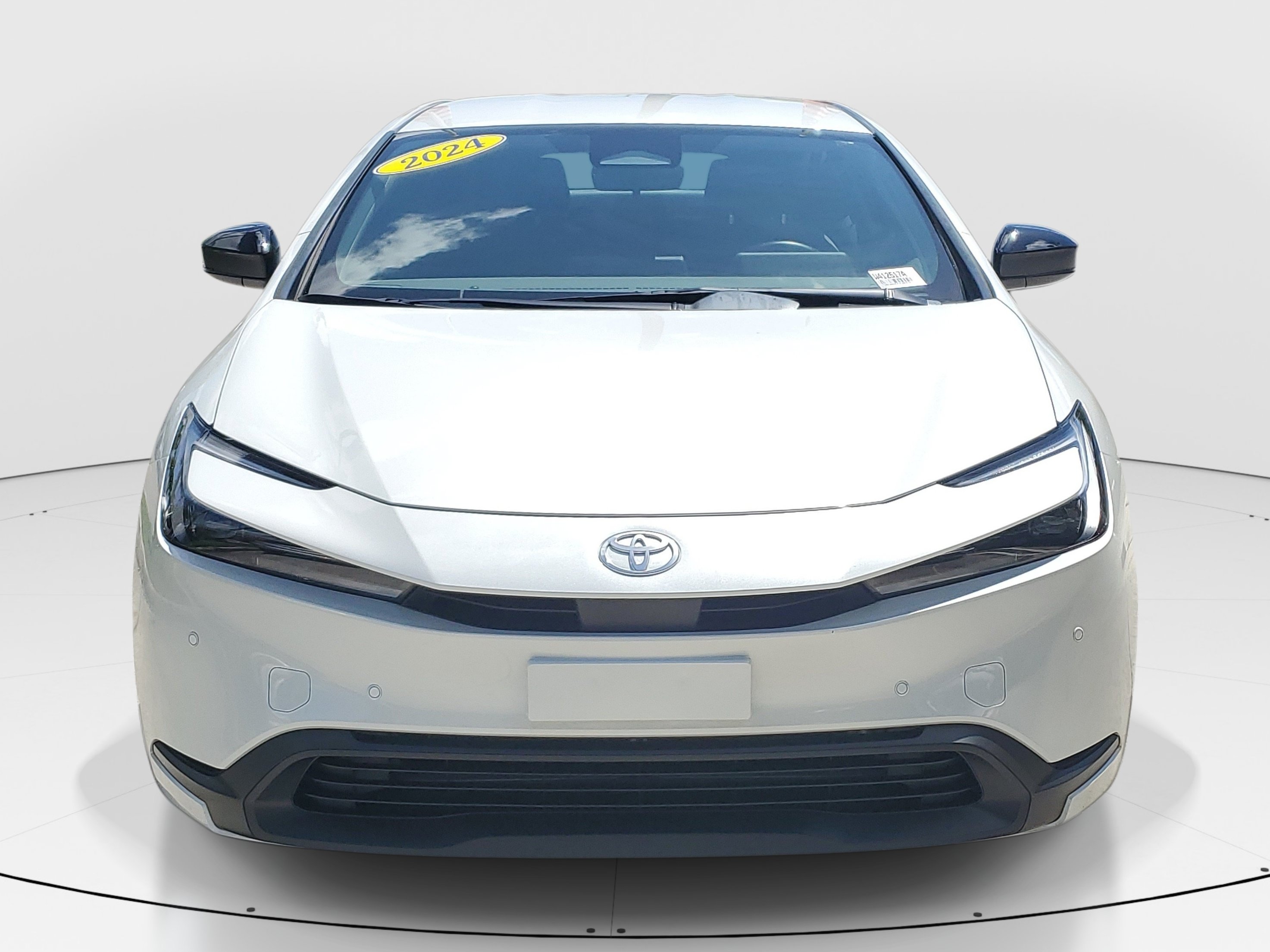 Certified 2024 Toyota Prius LE FWD image 2