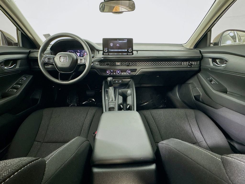 Used 2025 Honda Accord LX image 13