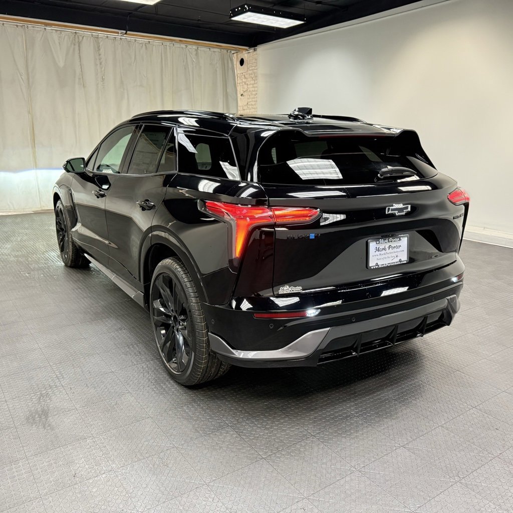 New 2026 Chevrolet Blazer EV SS image 3
