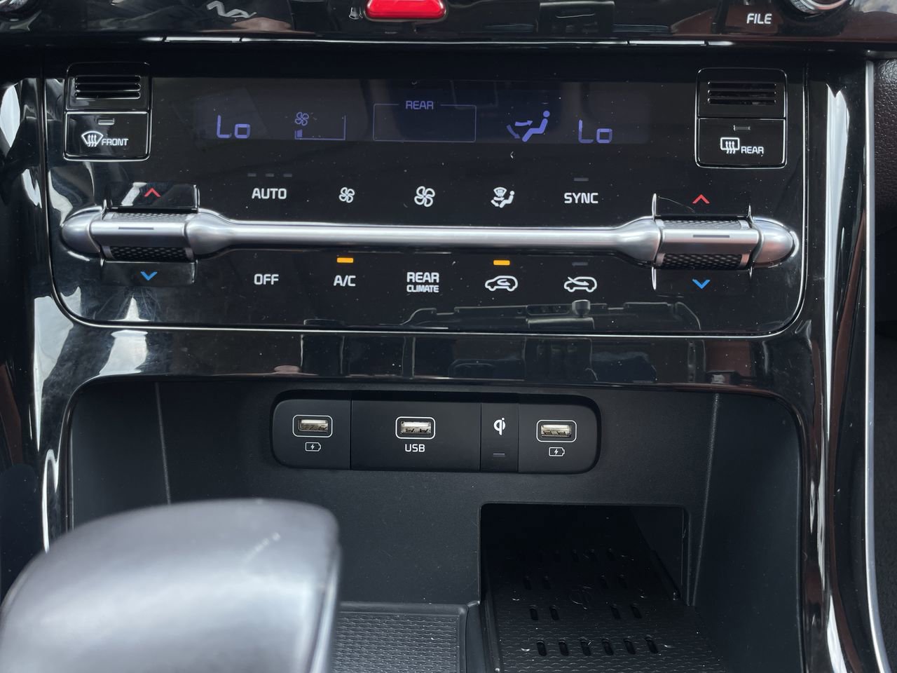 Used 2024 Kia Carnival SX Prestige FWD image 17