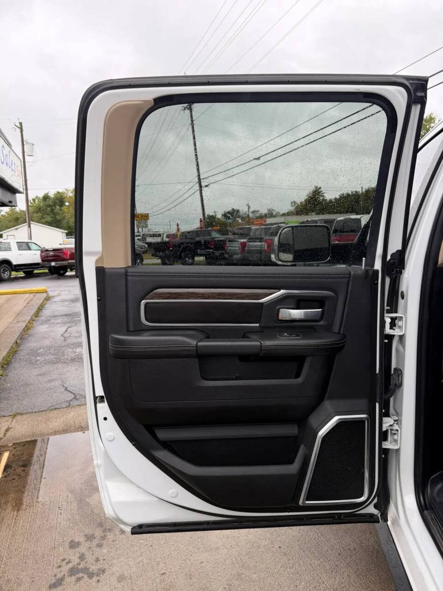Used 2021 RAM 2500 Laramie AWD/4WD image 15