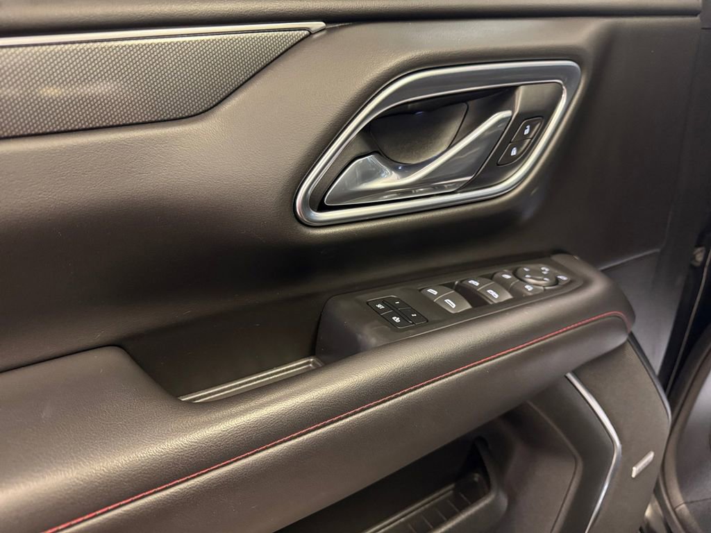 Used 2021 Chevrolet Tahoe RST w/ Luxury Package image 11