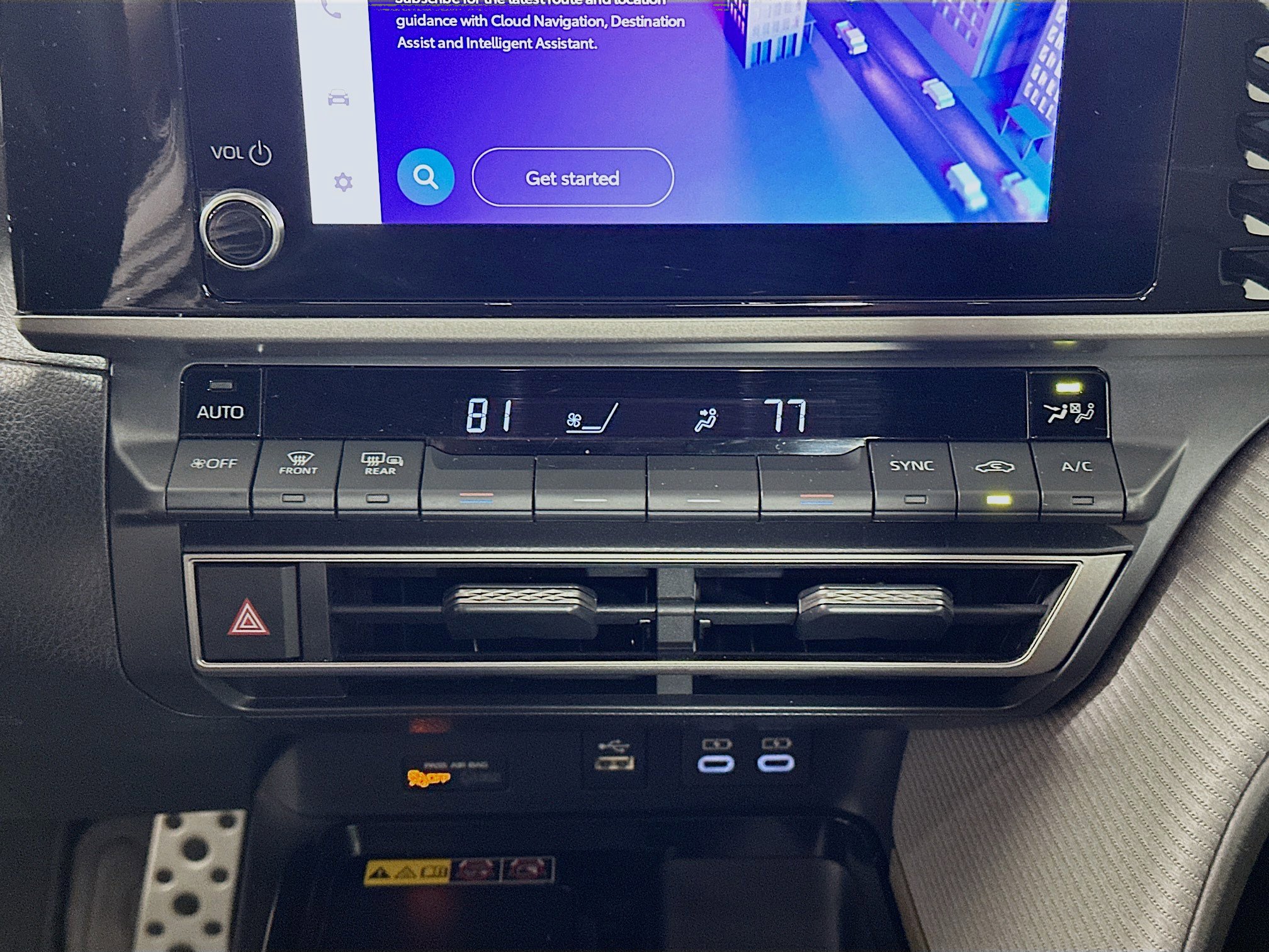 Used 2025 Toyota Camry SE image 23