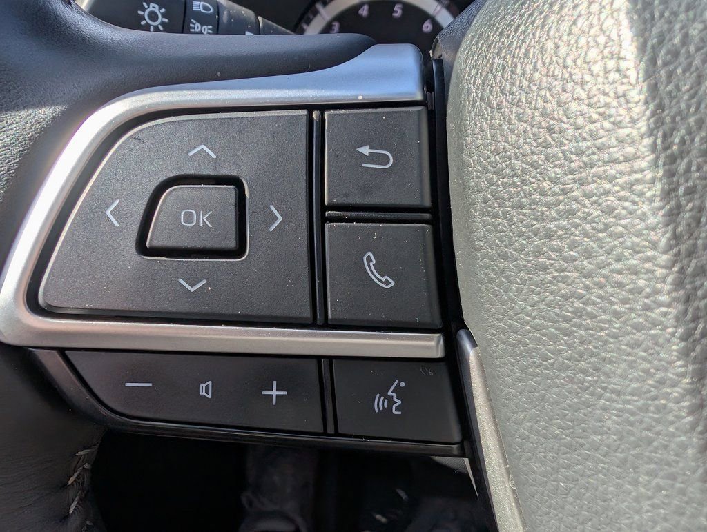 Used 2023 Toyota Highlander XLE image 29