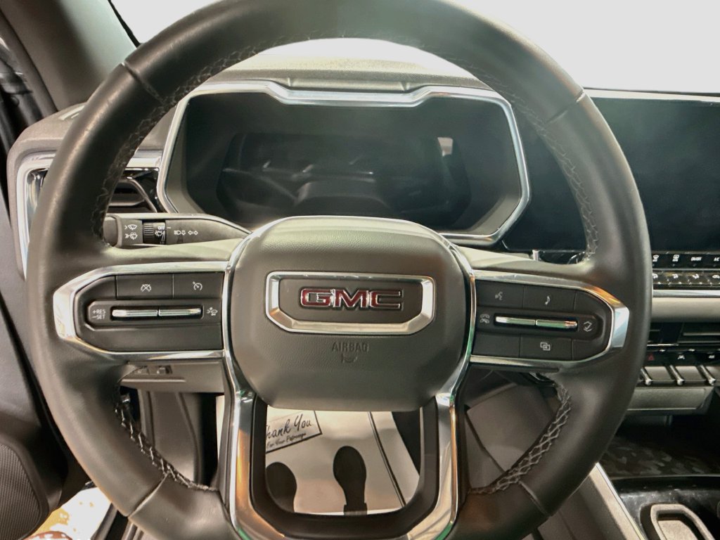 Used 2025 GMC Canyon Elevation RWD image 11