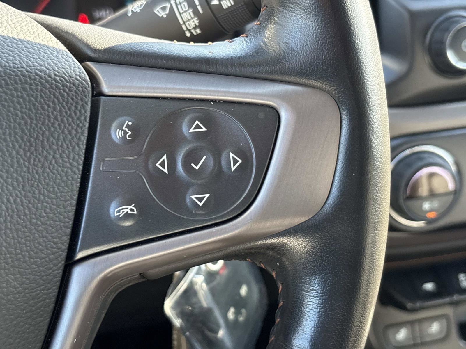 Certified 2022 GMC Canyon AT4 image 18