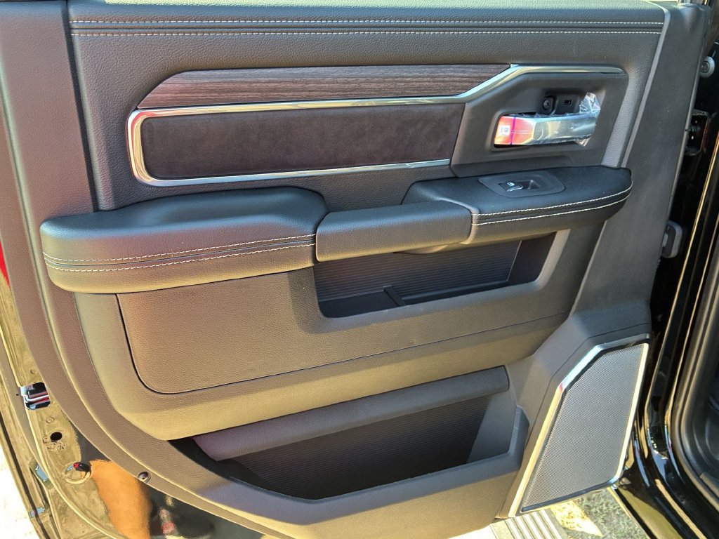 New 2027 RAM 2500 Laramie AWD/4WD image 21