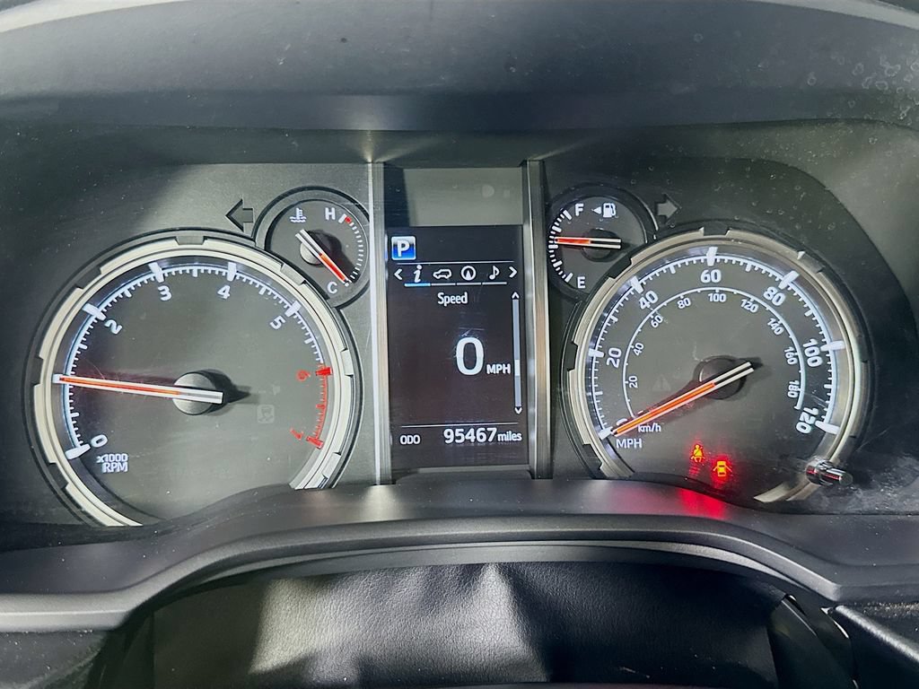 Used 2021 Toyota 4Runner TRD Off-Road Premium AWD/4WD image 24