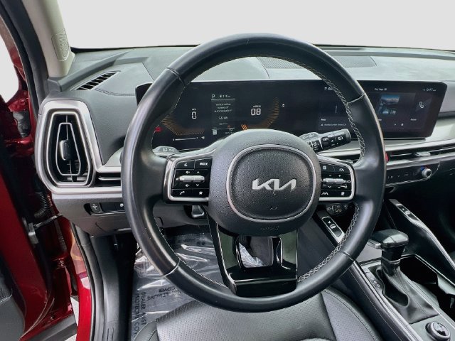 Certified 2025 Kia Sorento S w/ Panoramic Sunroof Package FWD image 11