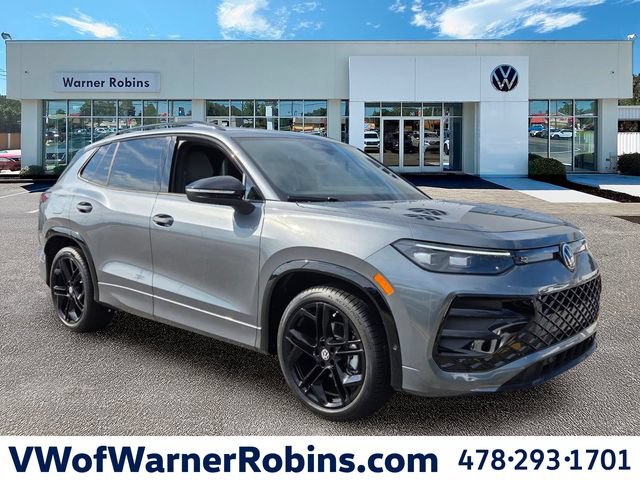 New 2026 Volkswagen Tiguan SE R-Line FWD image 1