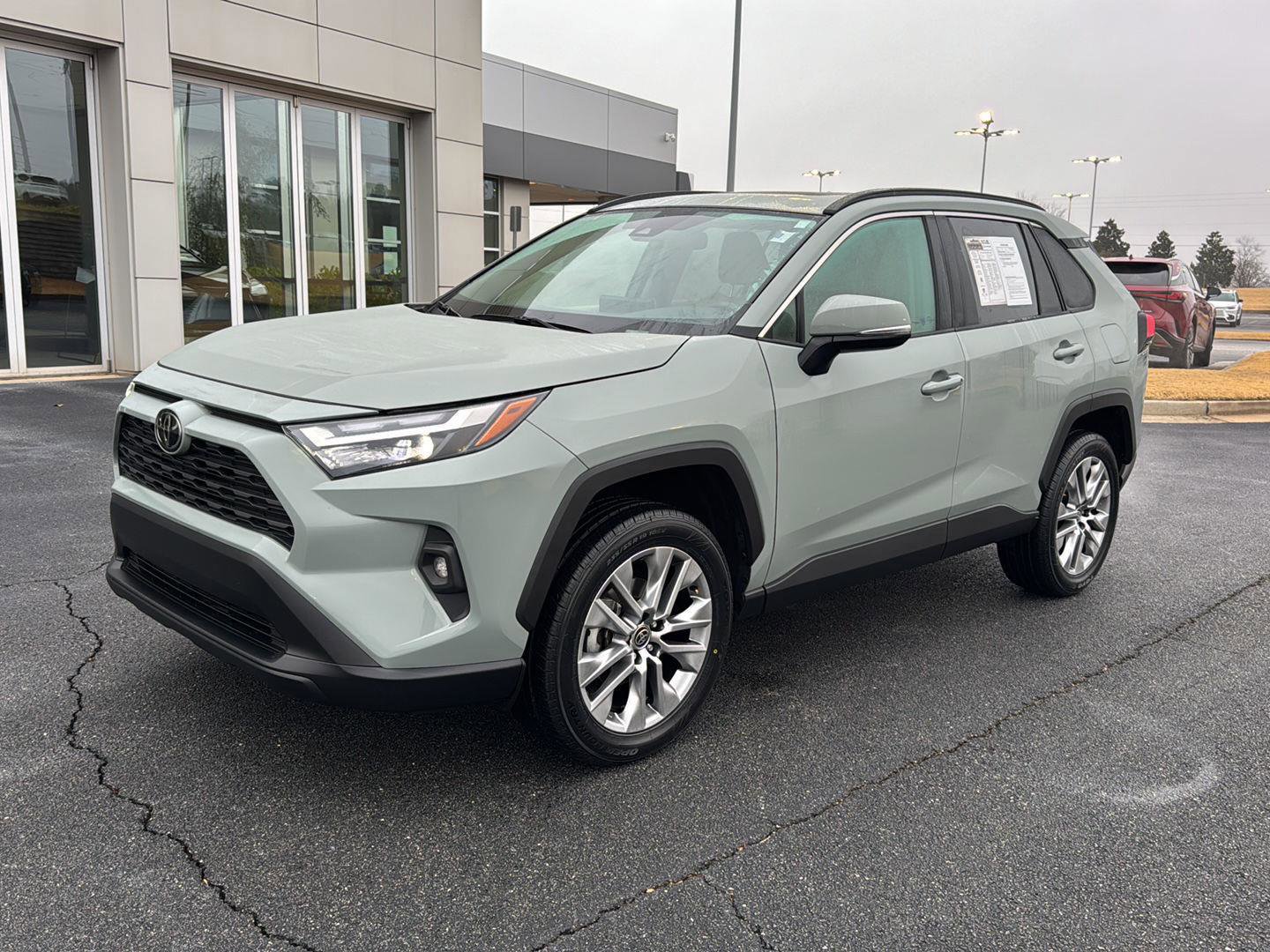 Used 2023 Toyota RAV4 XLE Premium image 2