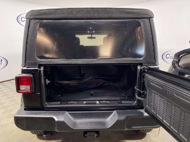 Used 2022 Jeep Wrangler Unlimited Sport AWD/4WD image 26