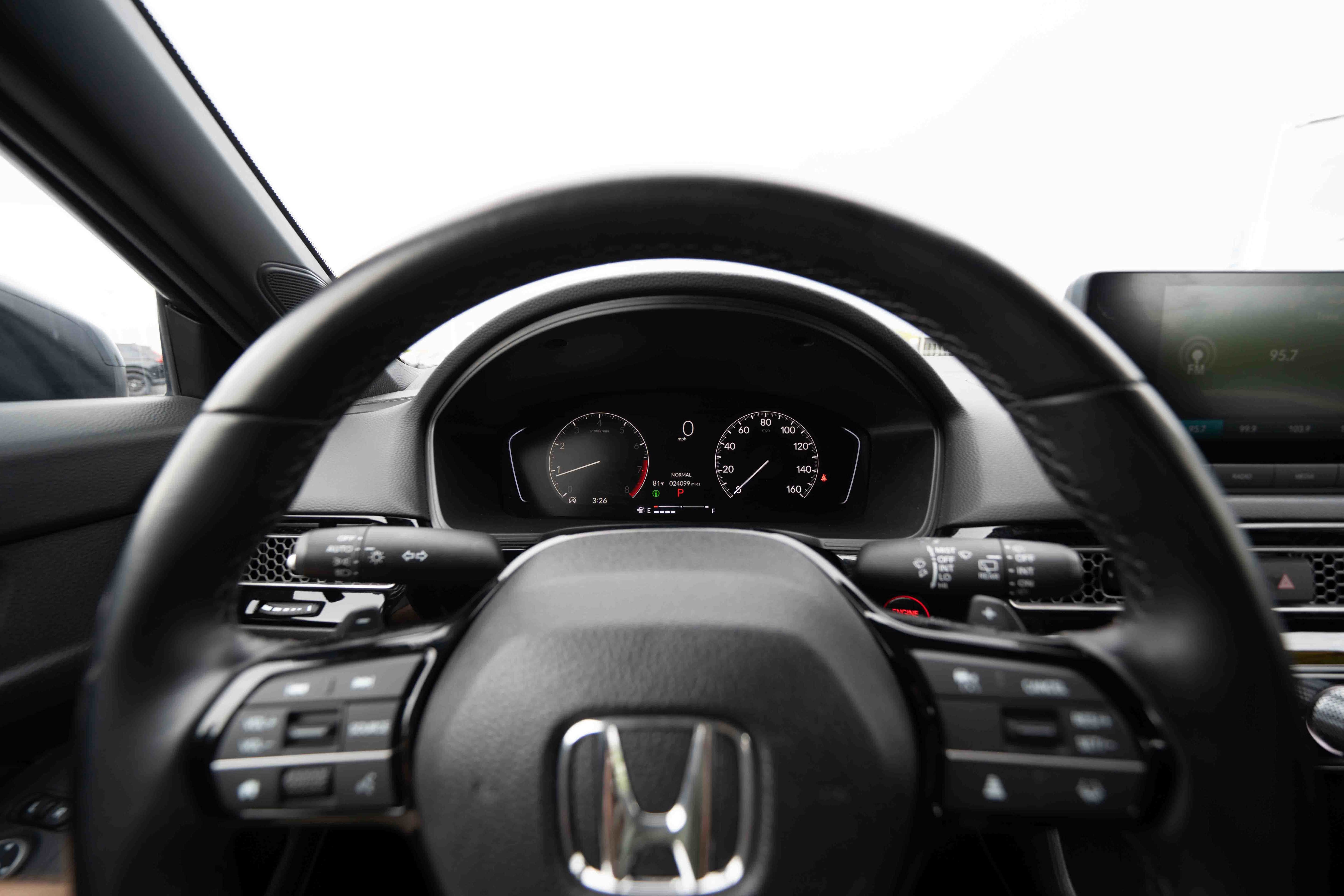 Used 2025 Honda Civic Sport image 15