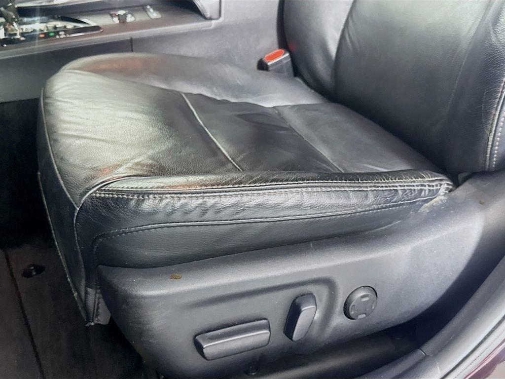 Used 2015 Toyota Avalon XLE Touring image 24