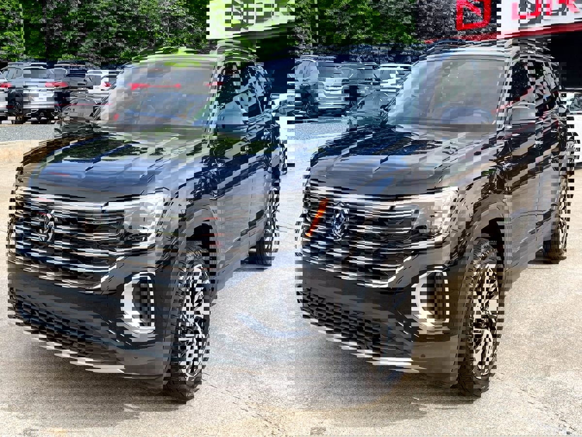 Used 2024 Volkswagen Atlas SE