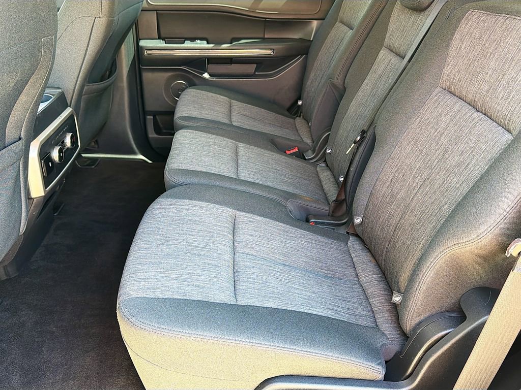 Used 2022 Ford Expedition XLT image 26