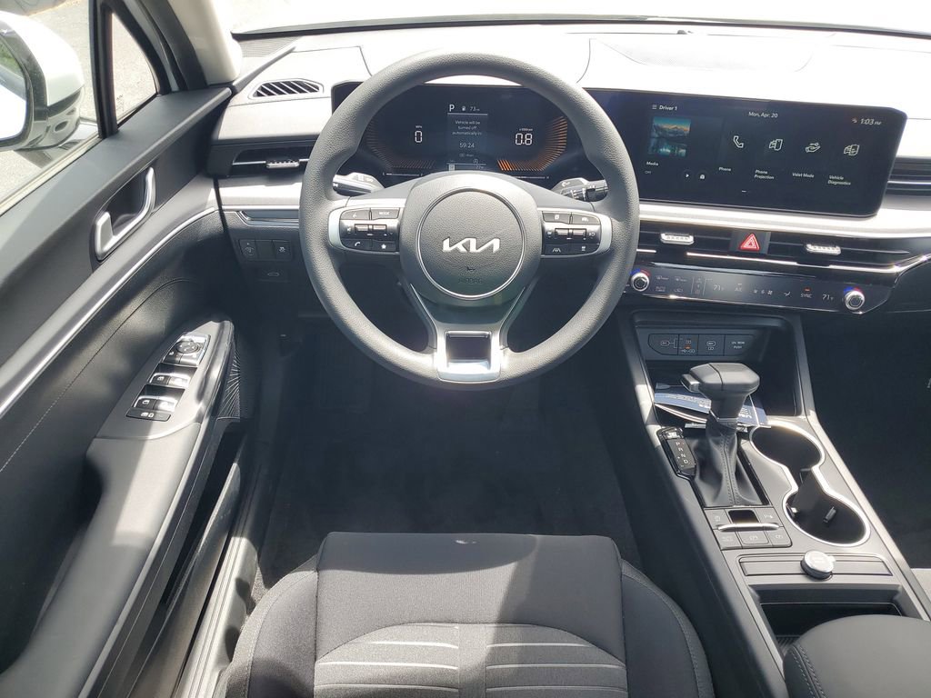 New 2026 Kia K5 LXS FWD image 24