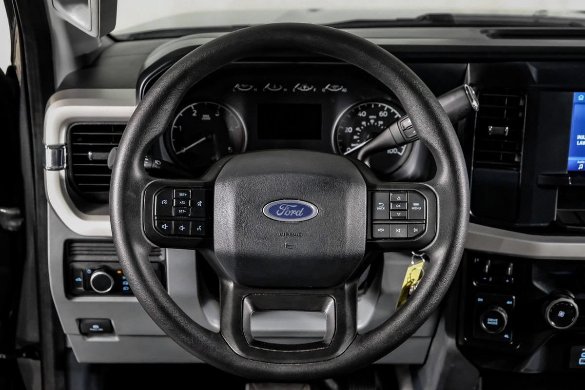Used 2025 Ford F350 XL AWD/4WD image 16