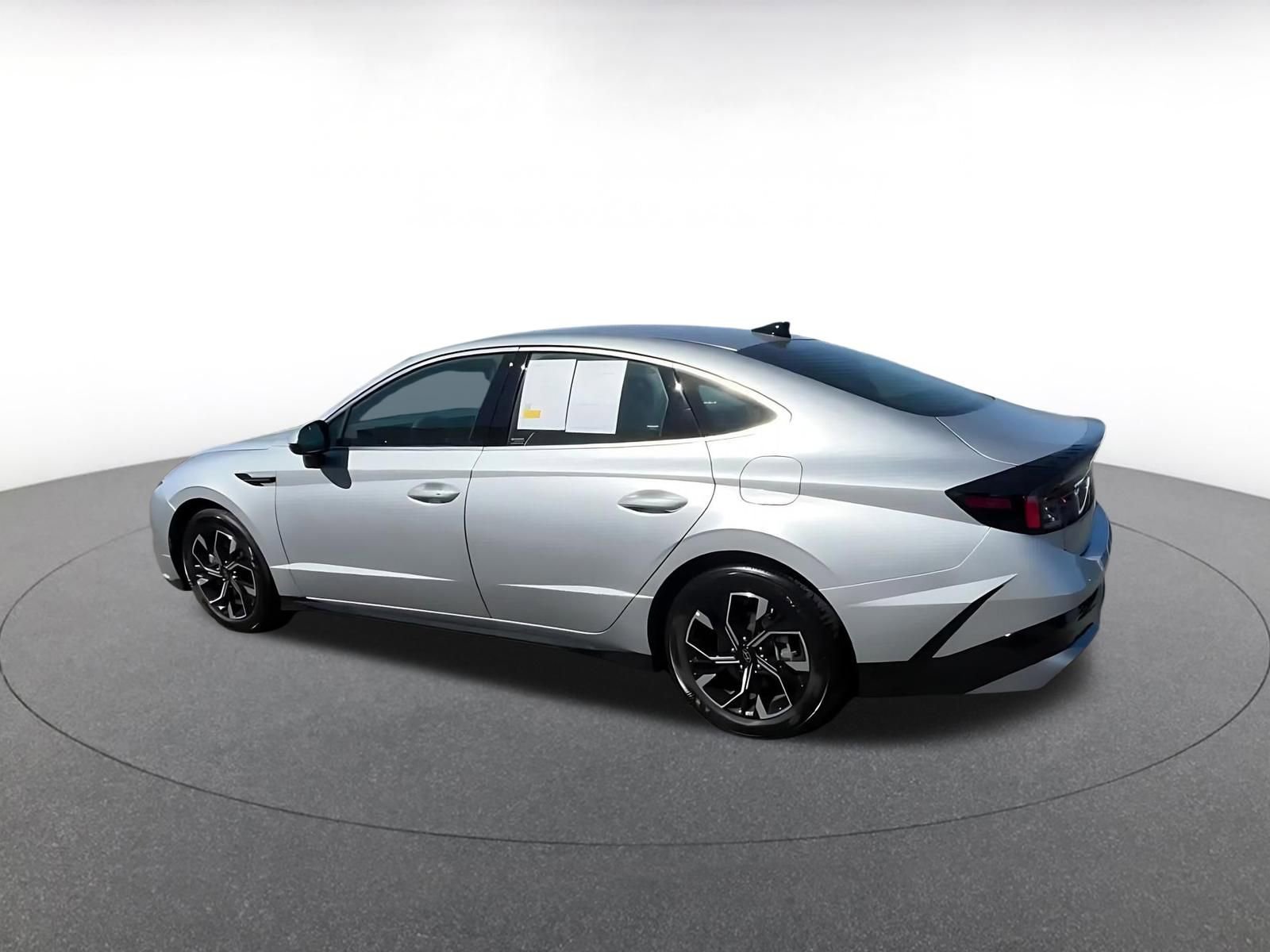 Used 2025 Hyundai Sonata SEL image 11