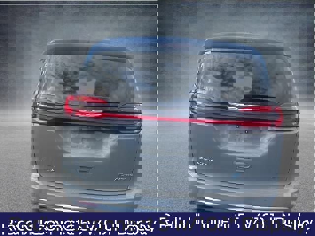 Used 2022 Chrysler Pacifica Touring-L image 8