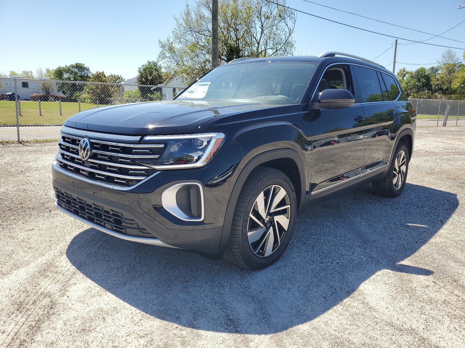 New 2025 Volkswagen Atlas SEL image 4