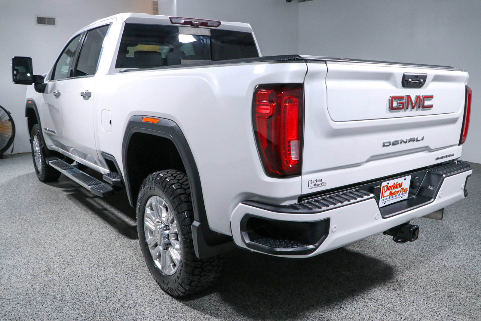 Used 2021 GMC Sierra 2500 Denali w/ Denali Ultimate Package AWD/4WD image 9