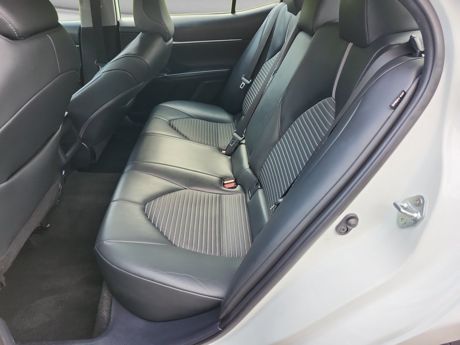 Used 2023 Toyota Camry SE w/ Cold Weather Package AWD/4WD image 14
