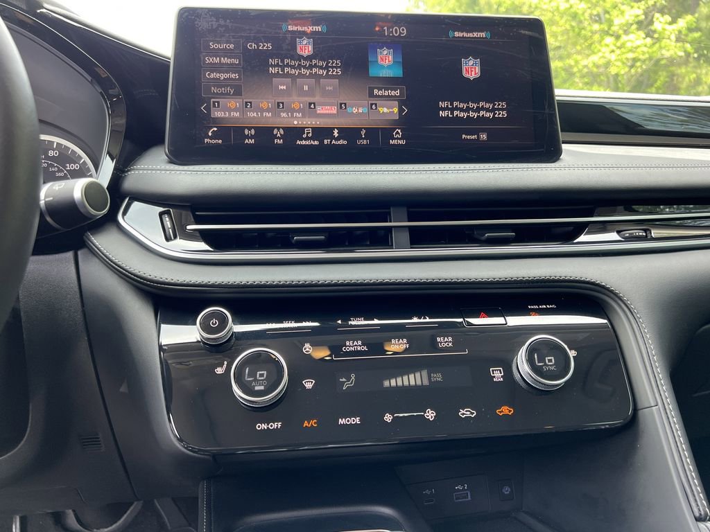 Used 2025 INFINITI QX60 Pure w/ Cargo Package FWD image 25