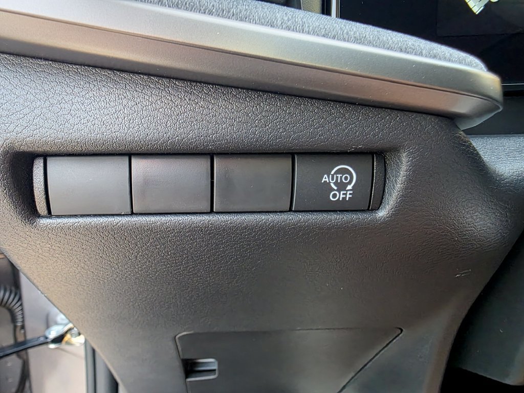 New 2027 Nissan Kicks SV FWD image 38