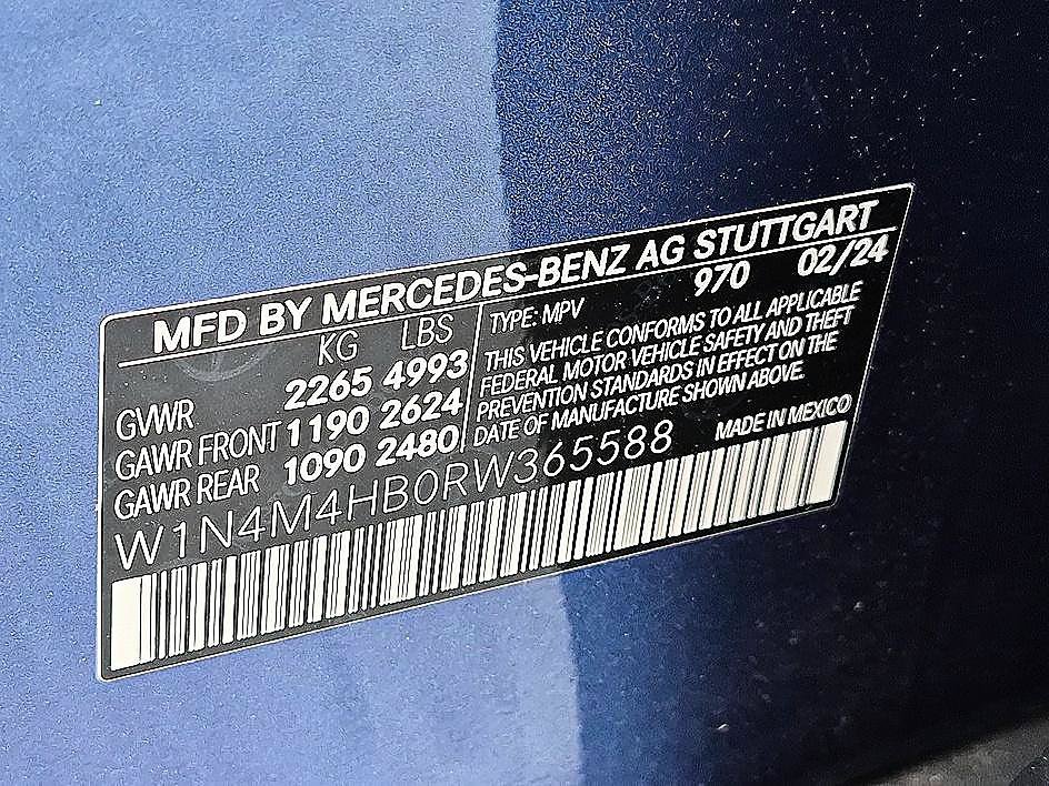 Used 2024 Mercedes-Benz GLB 250 4MATIC image 38