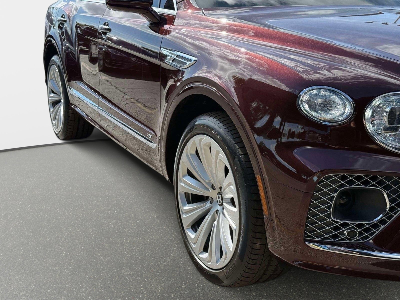 Used 2022 Bentley Bentayga image 20