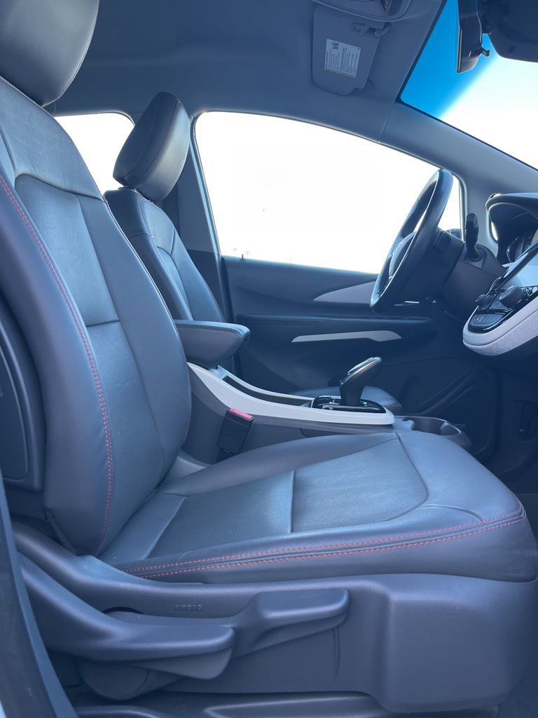 Used 2019 Chevrolet Bolt Premier w/ Infotainment Package image 8