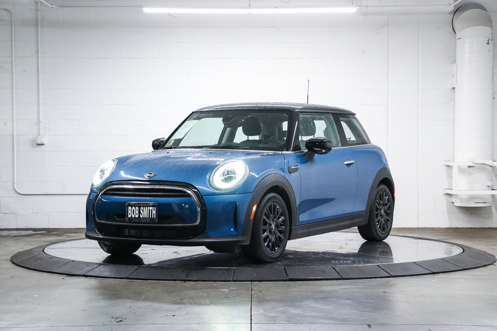 Certified 2023 MINI Cooper 2-Door Hardtop FWD image 3