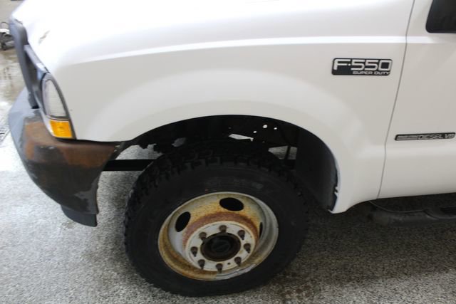 Used 2002 Ford F550 XL image 12