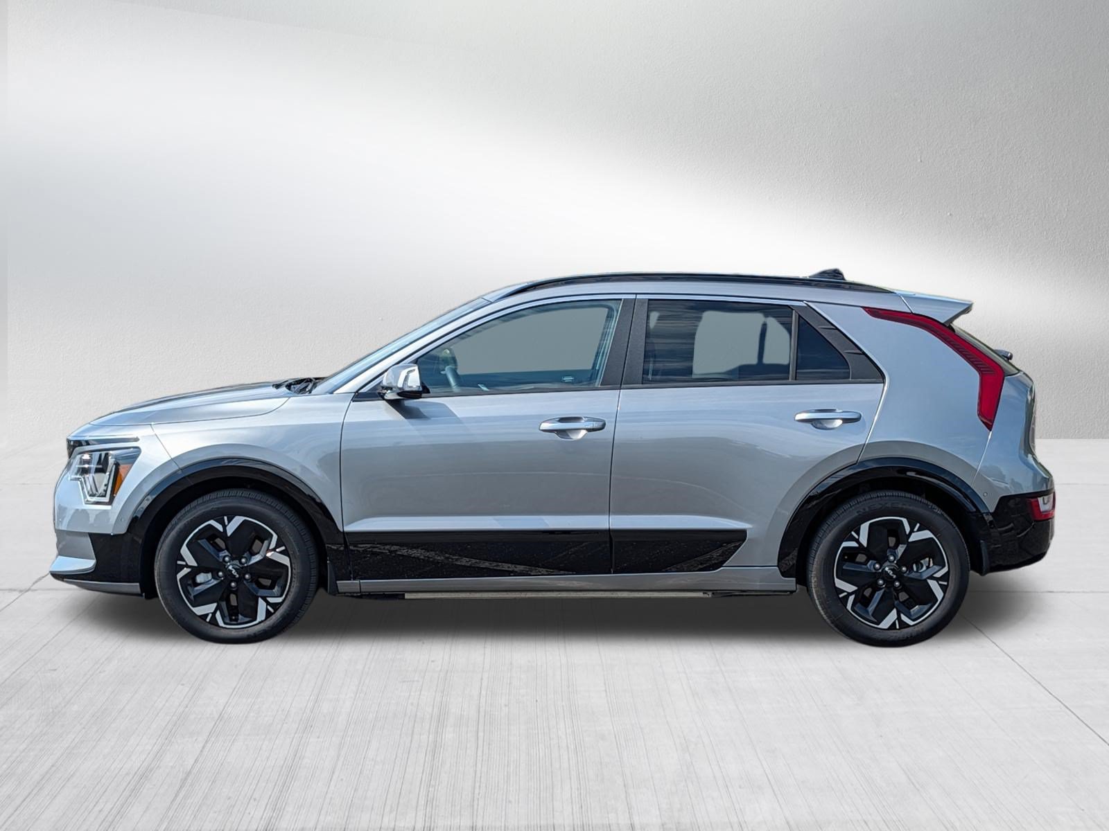 Certified 2024 Kia Niro Wave w/ Wave Preserve Package FWD image 4