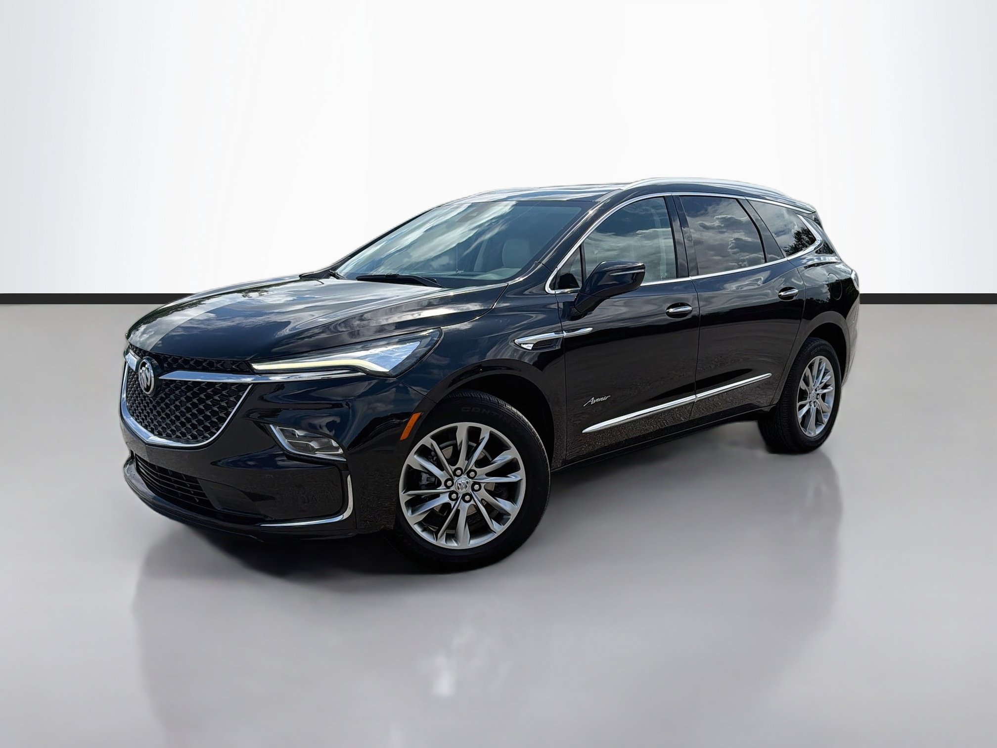 Used 2024 Buick Enclave Avenir w/ Avenir Technology Package FWD image 1
