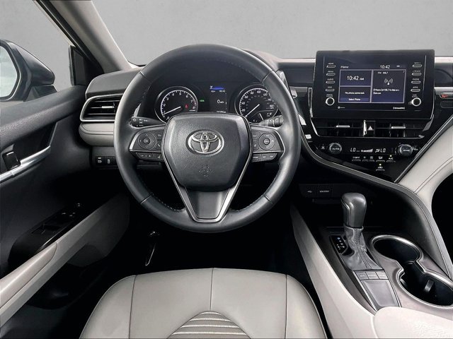 Used 2024 Toyota Camry SE w/ Convenience Package FWD image 7