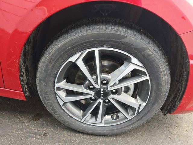 Used 2024 Kia Forte LXS image 13