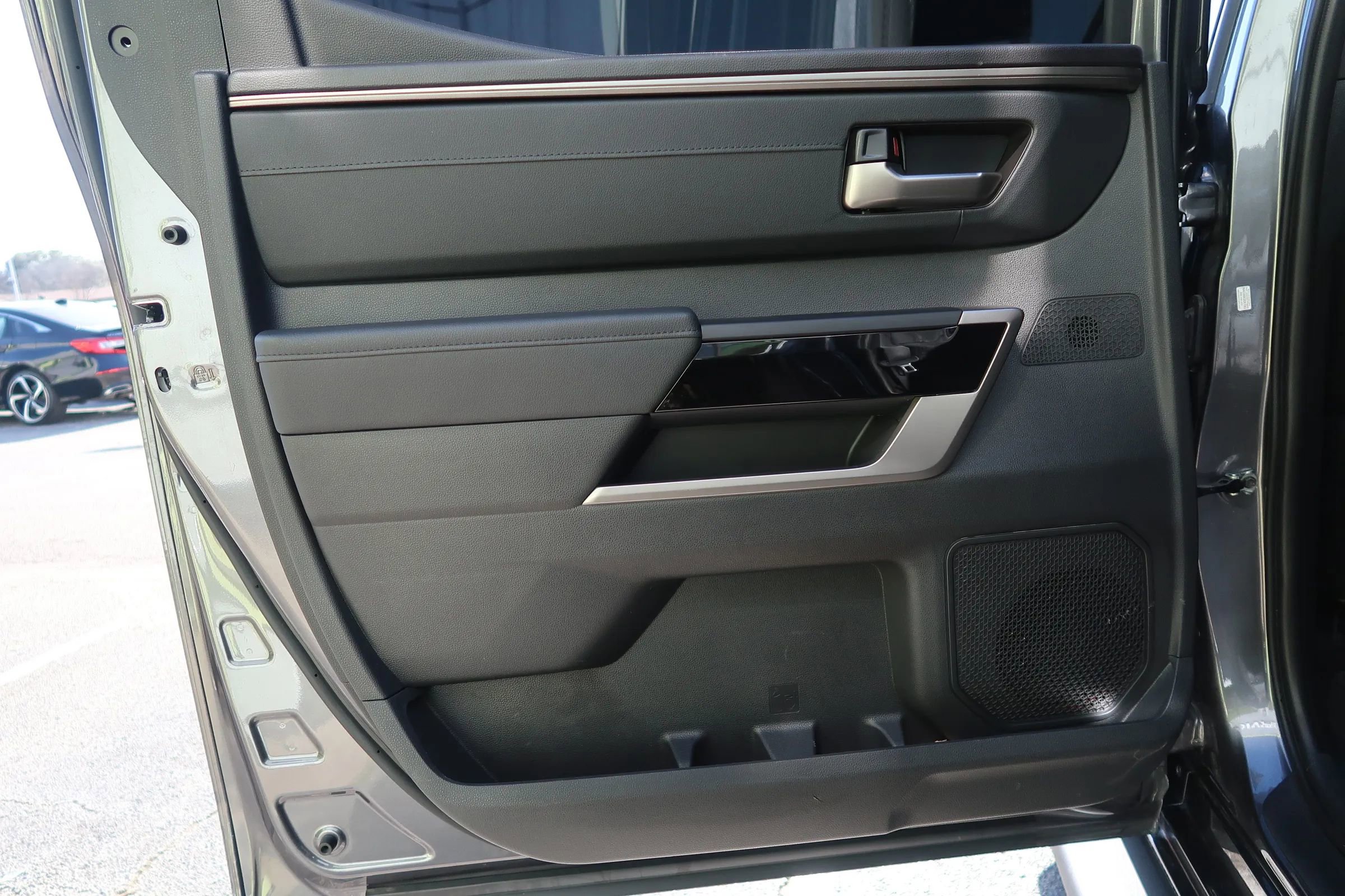 Used 2025 Toyota Tundra Limited image 50