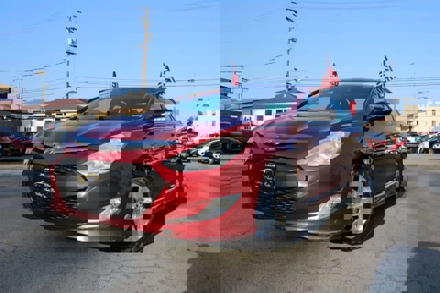 Used 2012 Hyundai Sonata Hybrid w/ Leather Pkg FWD image 1