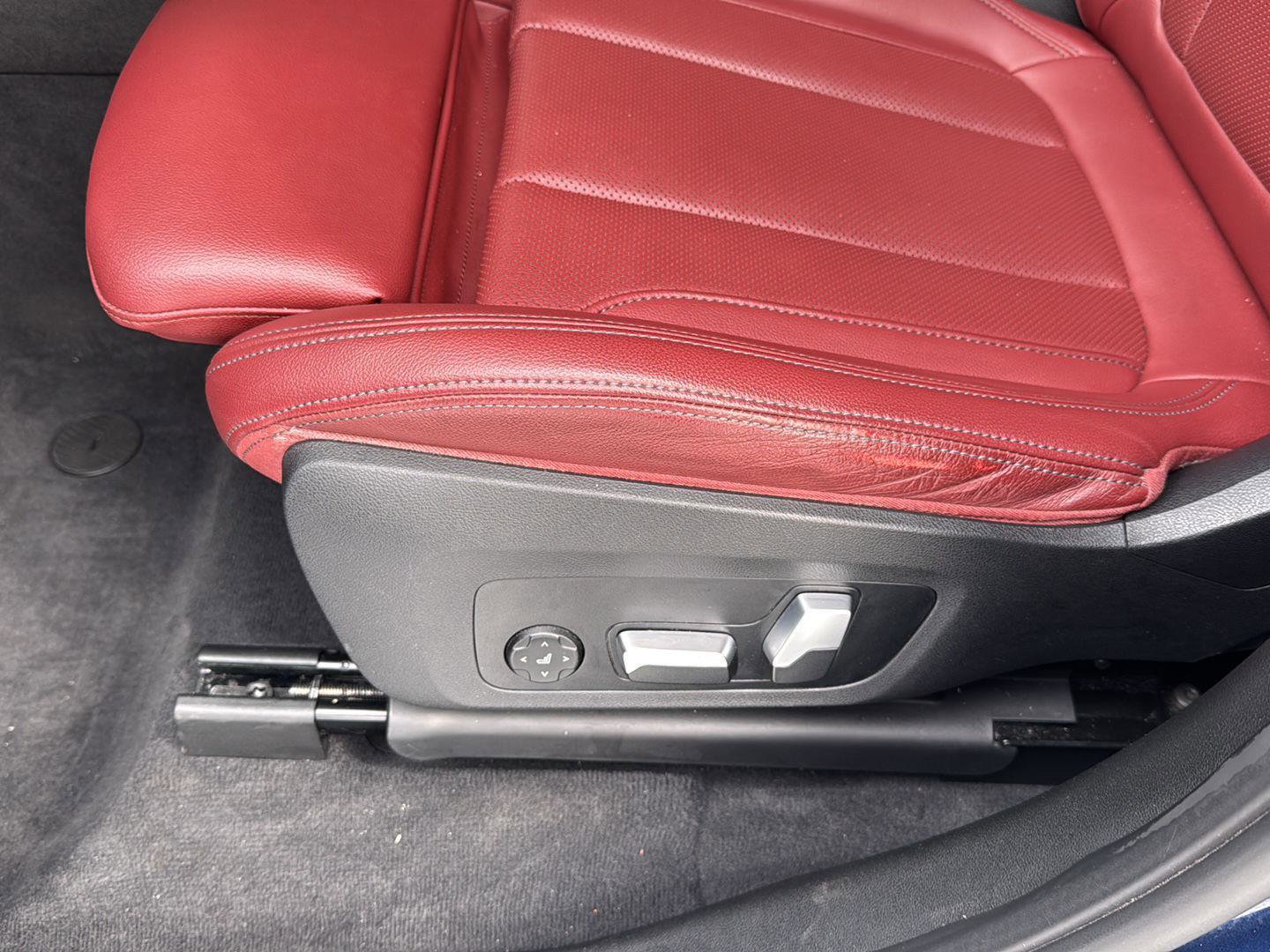 Used 2022 BMW X3 sDrive30i w/ Convenience Package w/ZPA image 28