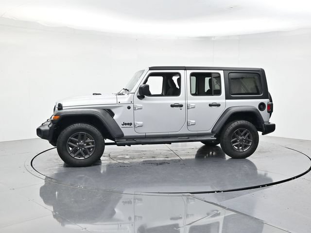 Used 2024 Jeep Wrangler Unlimited Sport AWD/4WD image 6