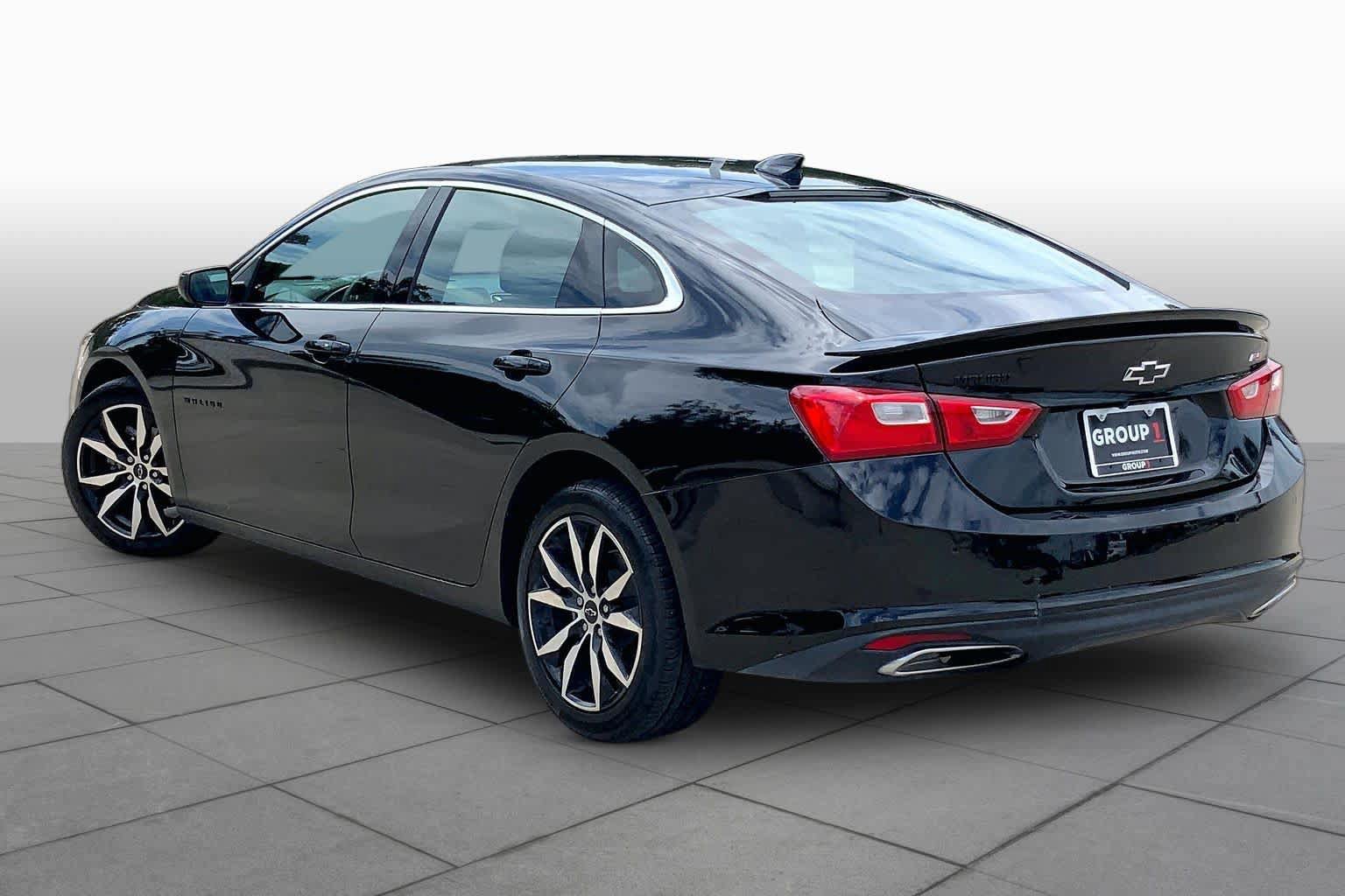 Used 2025 Chevrolet Malibu RS FWD image 12